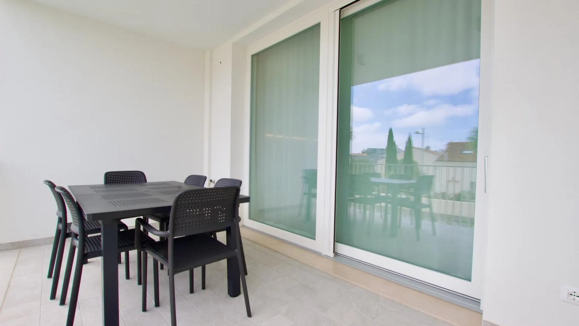 Апартаменты H10 - Home Immobiliare Jesolo
